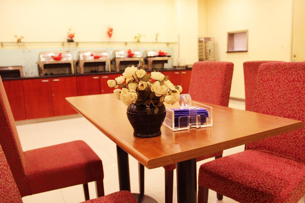 Hanting Express Shanghai Songjiang North Renmin Road Εξωτερικό φωτογραφία